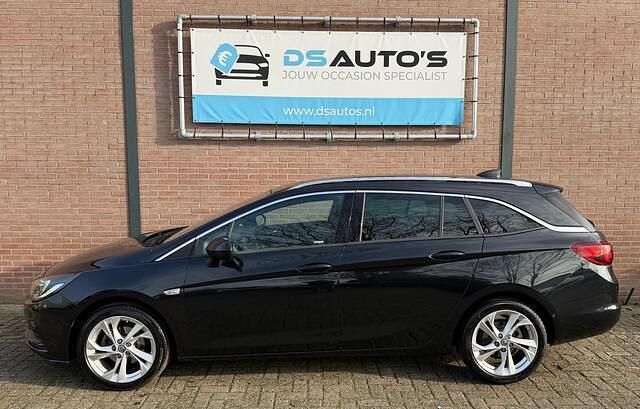 Occasion Opel Astra Innovation 105 PK (77 kW) 2016 Zwart (metallic) Stationwagen
