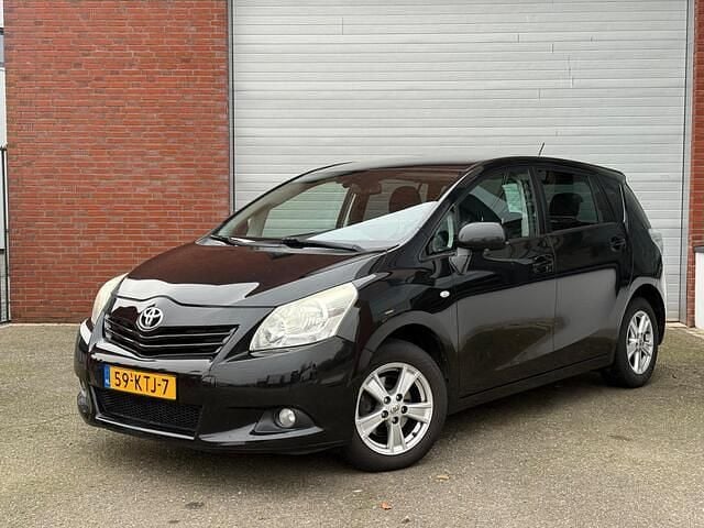 Zwart (metallic) Occasion 2010 Toyota Verso MPV | € 4.299 (Goede deal) - Afbeelding 1/4