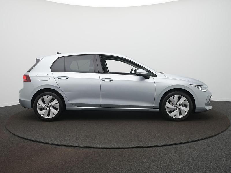 Occasion VW Golf VIII Edition 116 PK (85 kW) 2024 Grijs Hatchback