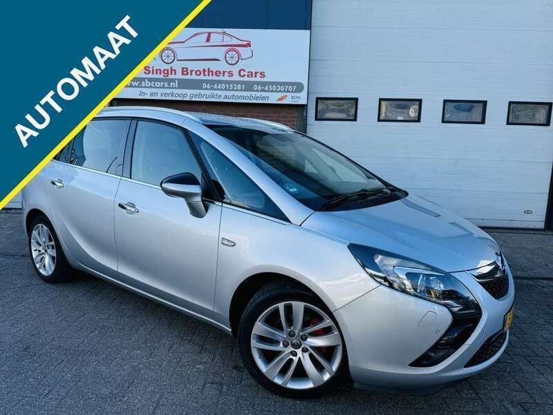 Grijs, metallic lak Gebruikt 2012 Opel Zafira Tourer Cosmo MPV | € 7.899 (Eerlijke prijs) - Afbeelding 1/4