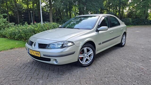 Groen Gebruikt 2006 Renault Laguna II Business Hatchback | € 2.449 (Duur) - Afbeelding 1/4