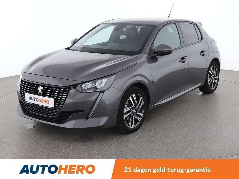 Grijs Gebruikt 2021 Peugeot 208 Allure Hatchback | € 16.049 (Goede deal) - Afbeelding 1/3
