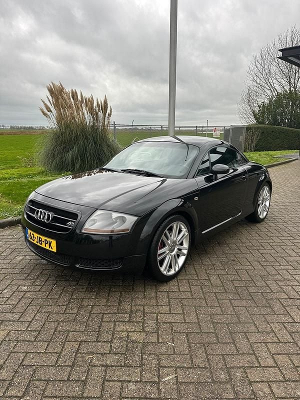 Zwart Occasion 2002 Audi TT Coupé | € 3.950 (Goede deal) - Afbeelding 1/4