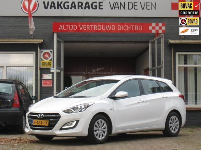 Wit Gebruikt 2017 Hyundai i30 Stationwagen | € 13.000 (Goede deal) - Afbeelding 1/4