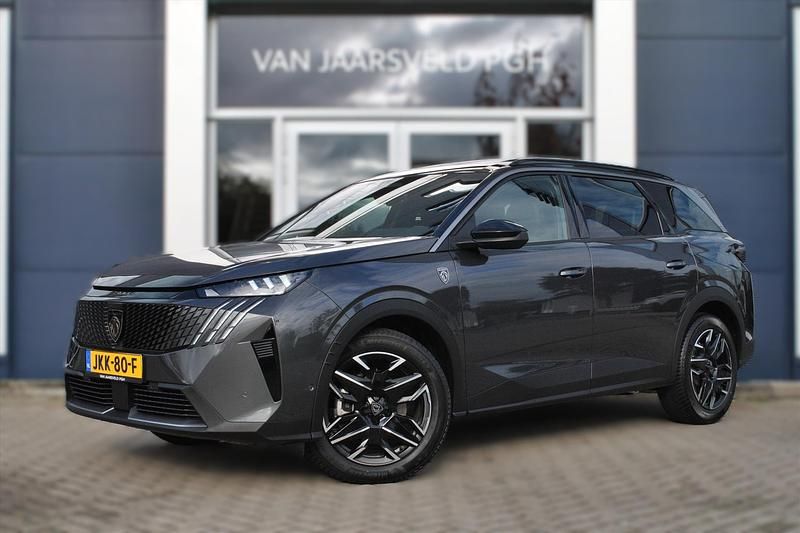 Grijs Occasion 2024 Peugeot 5008 GT SUV | € 44.900 - Afbeelding 1/4