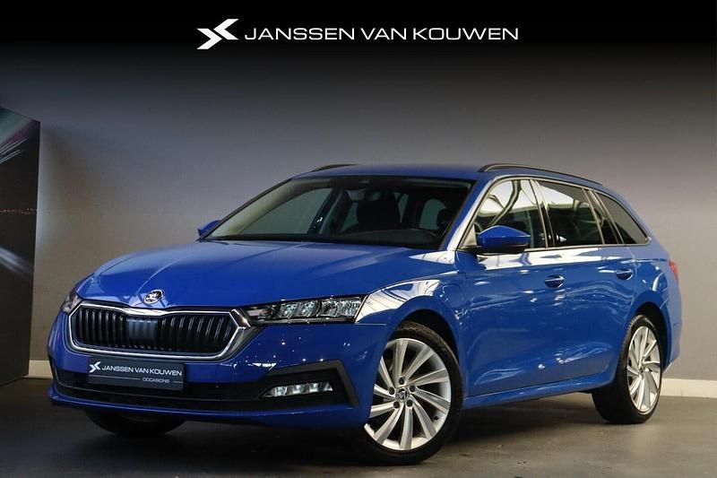 Blauw Occasion 2022 Skoda Octavia Business Line Stationwagen | € 22.450 (Goede deal) - Afbeelding 1/4