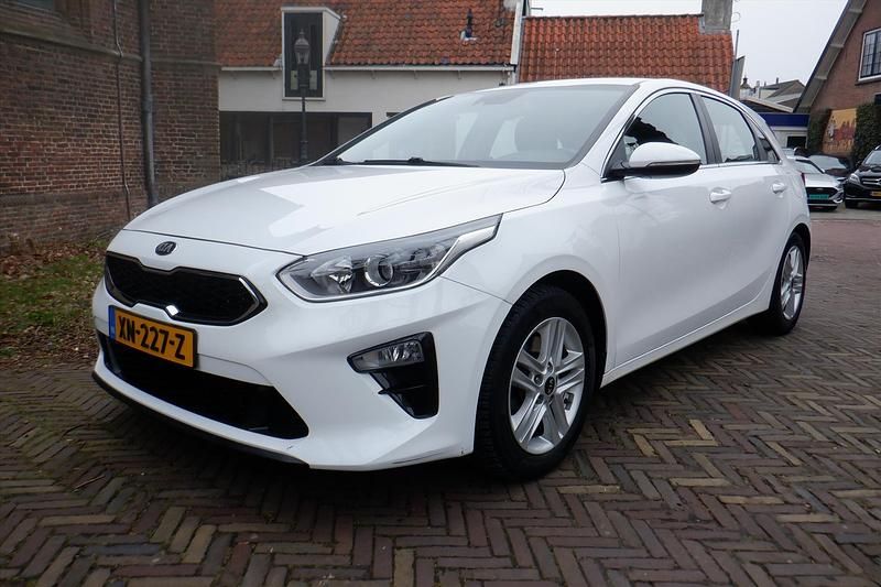 Occasion Kia Ceed 120 PK (88 kW) 2019 Wit Hatchback
