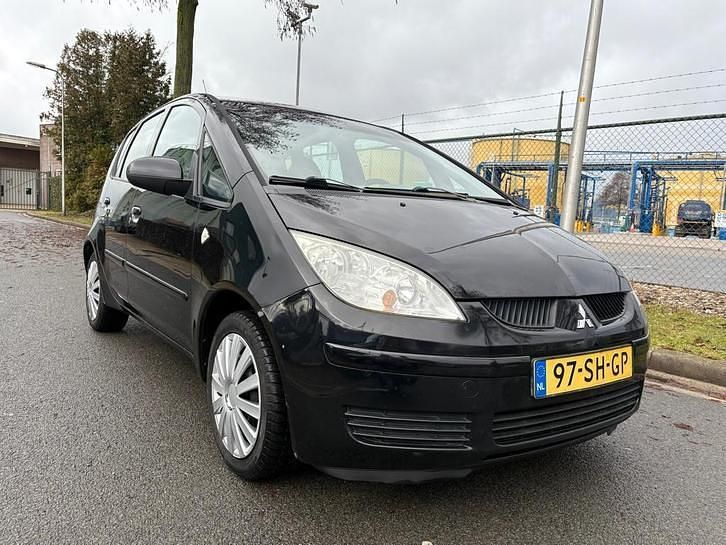 Occasion Mitsubishi Colt Invite 95 PK (69 kW) 2006 Zwart Hatchback