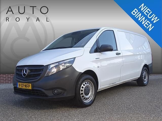 Wit Gebruikt 2022 Mercedes e-Vito MPV | € 14.995 - Afbeelding 1/4