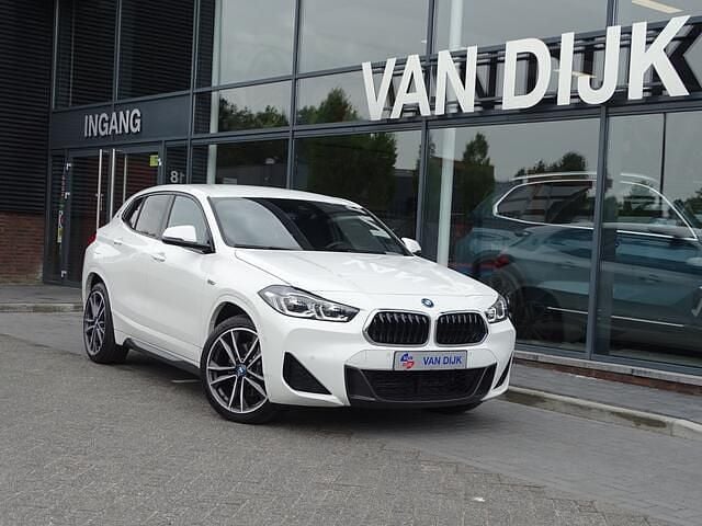 Wit Gebruikt 2022 BMW X2 Executive SUV | € 29.850 (Goede deal) - Afbeelding 1/4