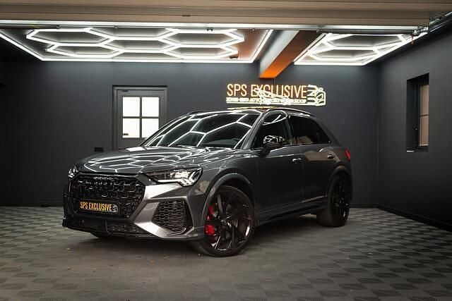 Grijs Gebruikt 2021 Audi RS Q3 S-Line SUV | € 66.900 (Eerlijke prijs) - Afbeelding 1/4