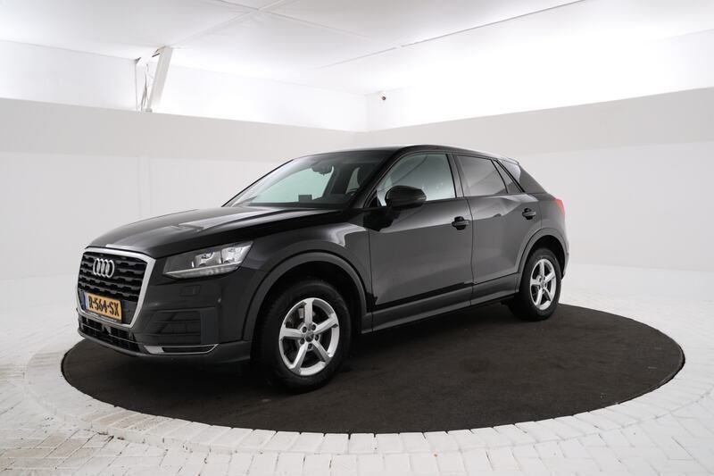 Zwart Gebruikt 2017 Audi Q2 Sport SUV | € 22.499 - Afbeelding 1/4