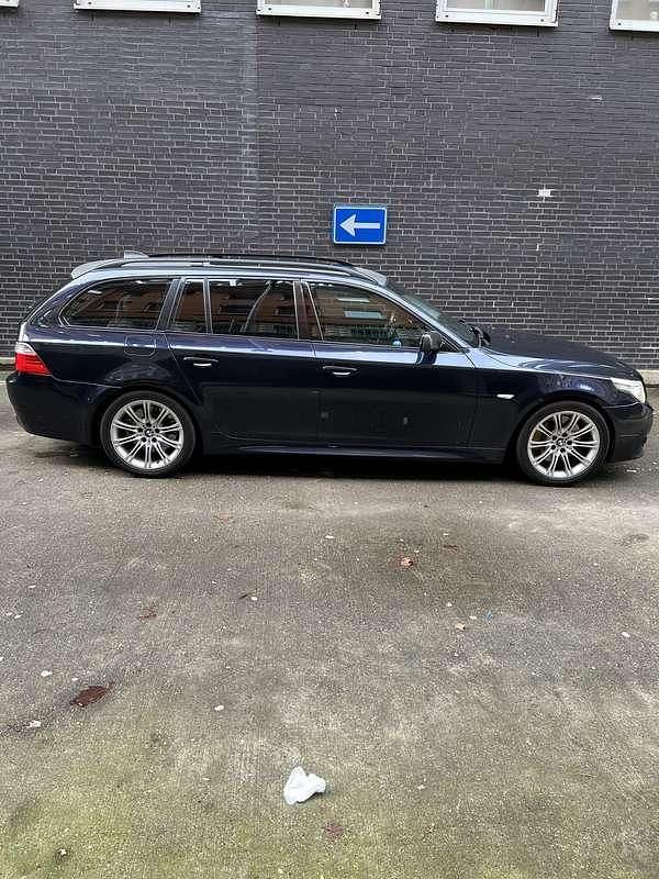 Occasion BMW 525 Executive 192 PK (141 kW) 2004 Blauw Stationwagen