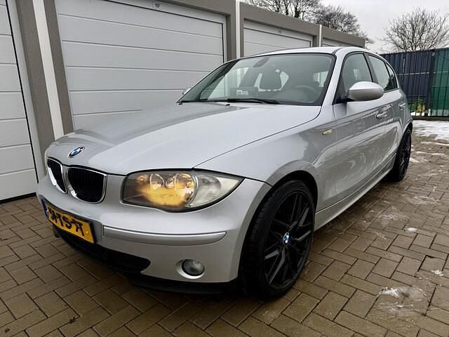 Occasion BMW 118 Executive 129 PK (94 kW) 2007 Grijs Hatchback