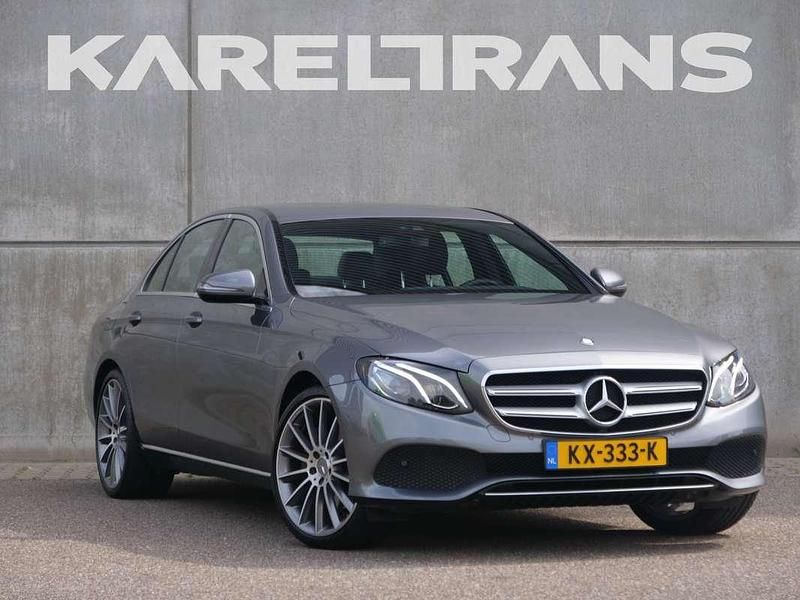 Grijs Gebruikt 2016 Mercedes E350 Edition Sedan | € 26.500 (Super prijs) - Afbeelding 1/4