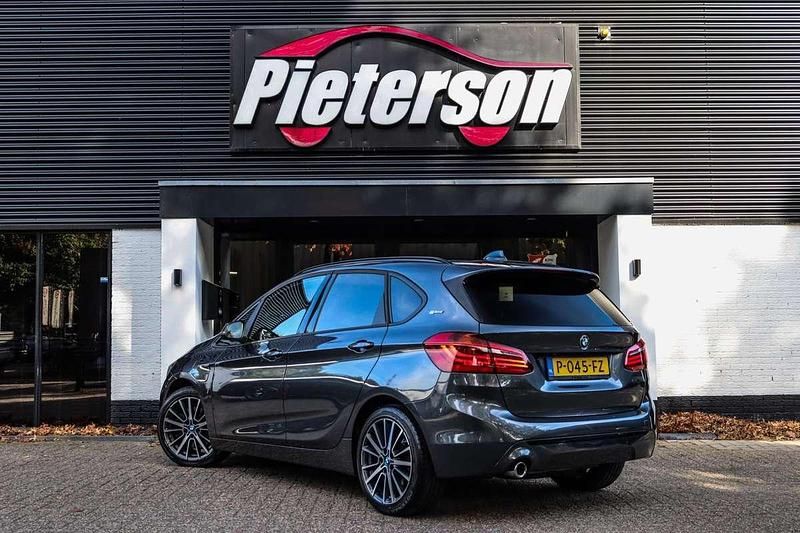 Occasion BMW 225 Active Tourer iPerformance 136 PK (100 kW) 2019 Grijs MPV