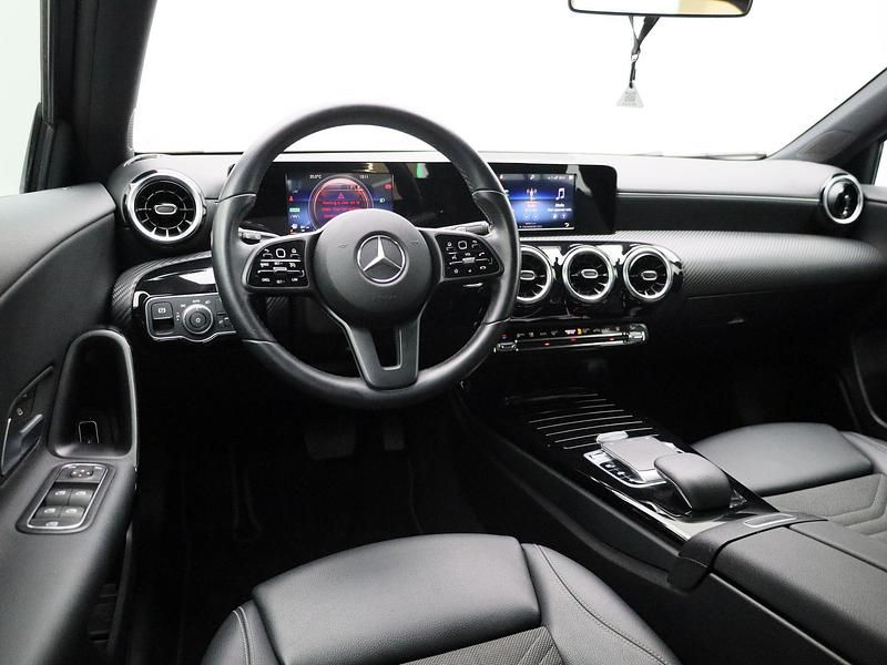 Occasion Mercedes A250 Advantage 218 PK (160 kW) 2020 Zwart Hatchback