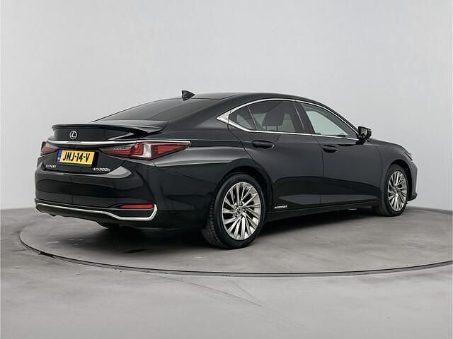 Occasion Lexus ES300H President Line 218 PK (160 kW) 2020 Zwart metallic Sedan