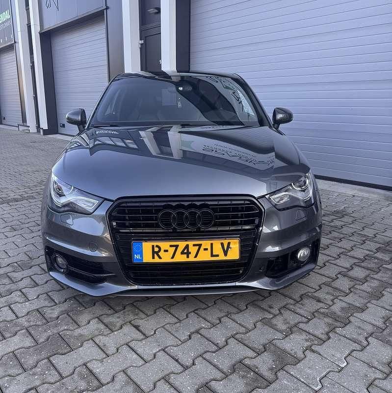 Grijs Occasion 2011 Audi A1 S-Line Hatchback | € 9.000 (Eerlijke prijs) - Afbeelding 1/4