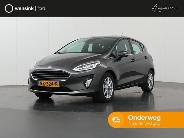 Grijs Gebruikt 2018 Ford Fiesta Titanium Hatchback | € 13.940 (Eerlijke prijs) - Afbeelding 1/4
