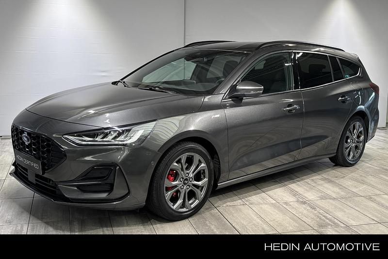 Grijs Gebruikt 2022 Ford Focus ST-Line Stationwagen | € 19.945 (Eerlijke prijs) - Afbeelding 1/4