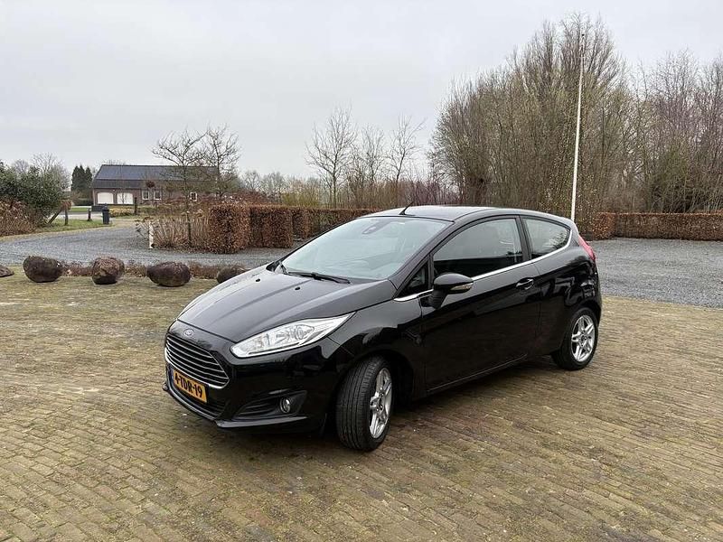 Occasion Ford Fiesta Titanium 101 PK (74 kW) 2014 Zwart Hatchback
