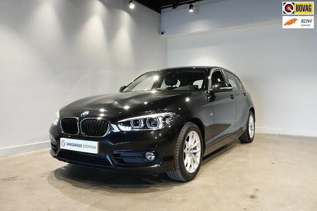 Occasion BMW 118 Executive 136 PK (100 kW) 2017 Zwart Hatchback