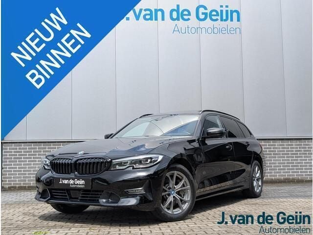 Zwart Gebruikt 2021 BMW 330 Executive Stationwagen | € 25.950 (Super prijs) - Afbeelding 1/4