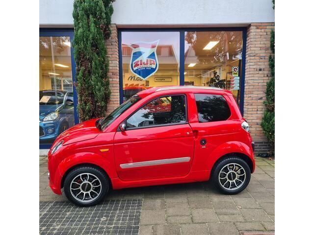 Rood Gebruikt 2018 Microcar M.Go Hatchback | € 9.450 (Goede deal) - Afbeelding 1/4
