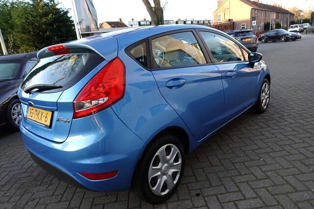 Occasion Ford Fiesta Limited 60 PK (44 kW) 2011 Blauw (metallic) Hatchback