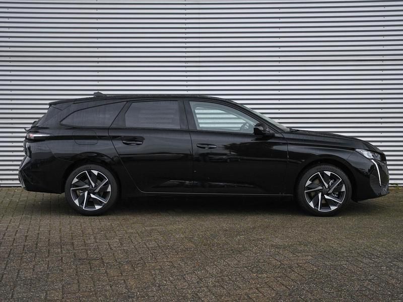 Occasion Peugeot 308 SW Allure 146 PK (107 kW) 2024 Zwart Stationwagen