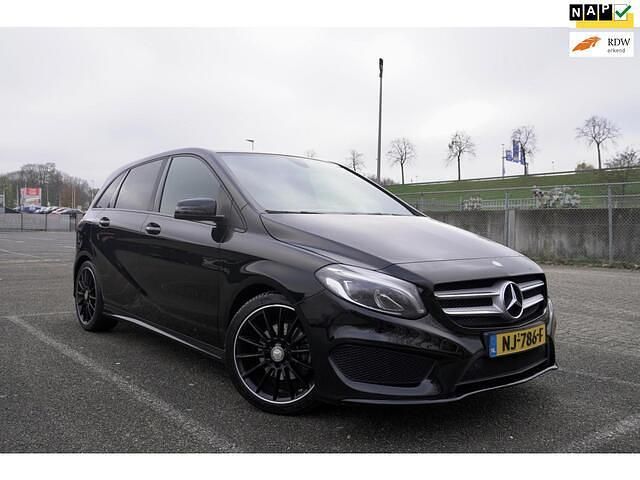Zwart Occasion 2017 Mercedes B160 Business MPV | € 14.500 (Eerlijke prijs) - Afbeelding 1/4