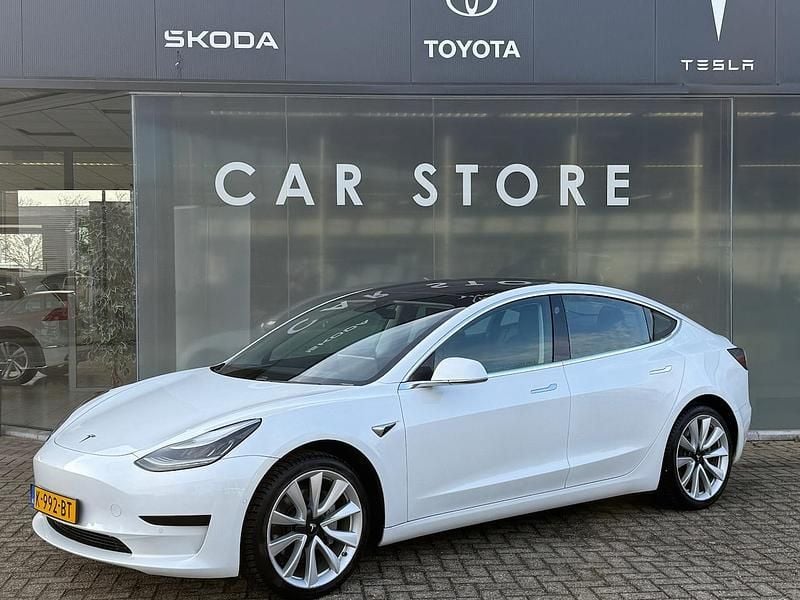 Occasion Tesla Model 3 Standard Range 239 kW (325 PK) 2020 Wit (metallic) Sedan