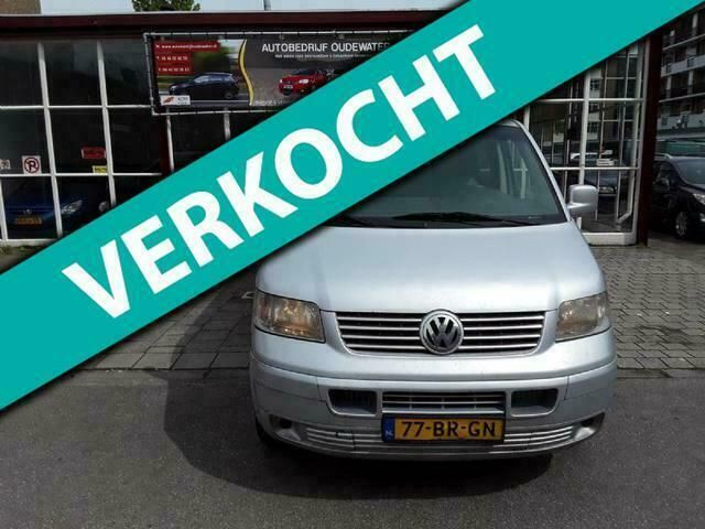 Grijs Gebruikt 2004 VW T5 Van | € 3.499 - Afbeelding 1/4