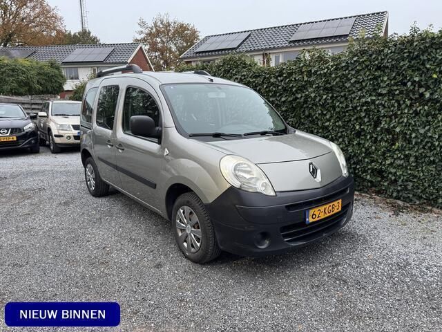 Grijs, metallic lak Gebruikt 2009 Renault Kangoo Authentique MPV | € 2.445 (Eerlijke prijs) - Afbeelding 1/4