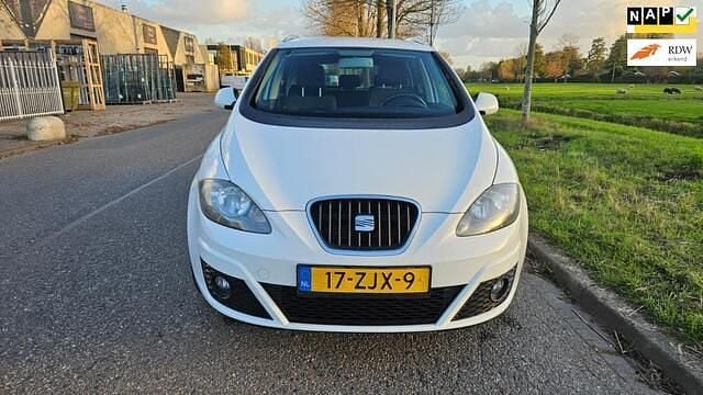 Wit Gebruikt 2012 Seat Altea XL Copa MPV | € 3.099 (Super prijs) - Afbeelding 1/4