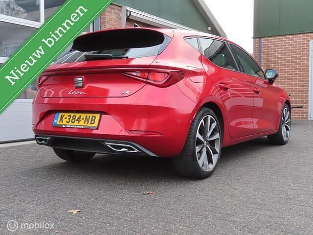 Occasion Seat Leon Business 150 PK (110 kW) 2021 Rood Hatchback