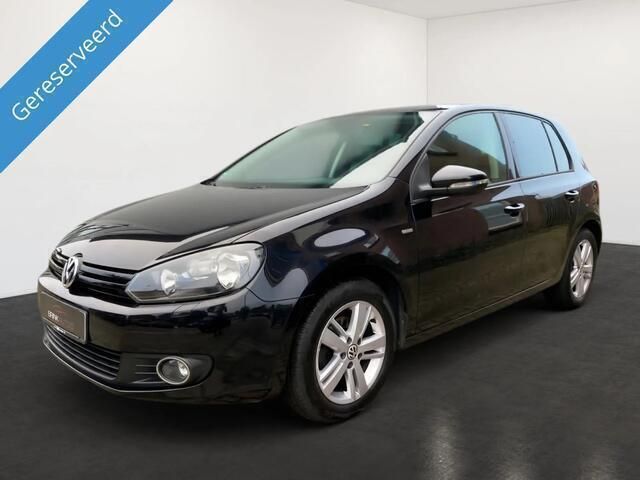 Zwart Gebruikt 2012 VW Golf VII Match Hatchback | € 8.799 (Goede deal) - Afbeelding 1/4