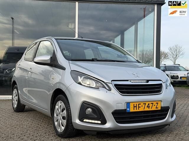 Grijs Gebruikt 2015 Peugeot 108 Hatchback | € 4.500 (Eerlijke prijs) - Afbeelding 1/4