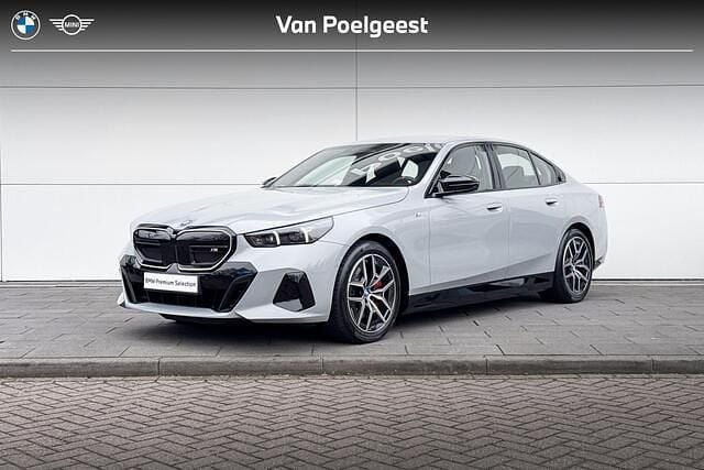 Grijs Occasion 2025 BMW i5 Shadowline Sedan | € 69.900 (Super prijs) - Afbeelding 1/4