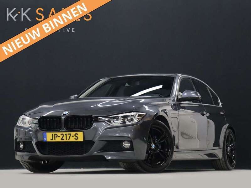 Grijs Gebruikt 2016 BMW 330e M Sport Sedan | € 18.940 (Eerlijke prijs) - Afbeelding 1/4