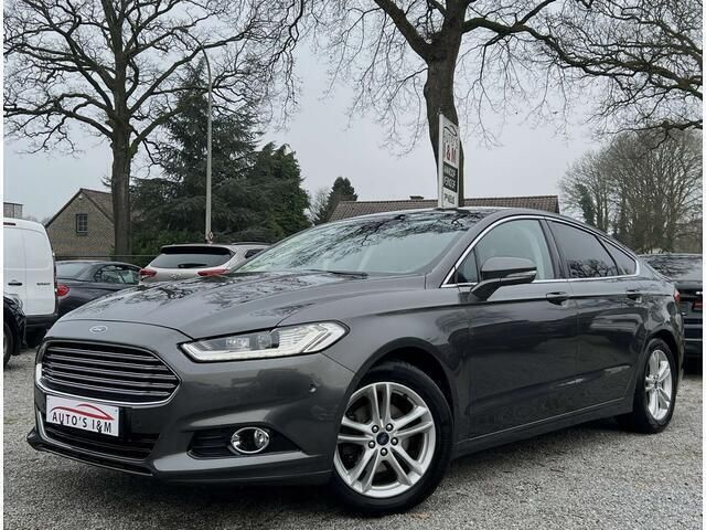 Grijs Gebruikt 2018 Ford Mondeo Sedan | € 14.499 - Afbeelding 1/4