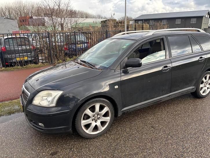 Occasion Toyota Avensis Executive 147 PK (108 kW) 2005 Stationwagen