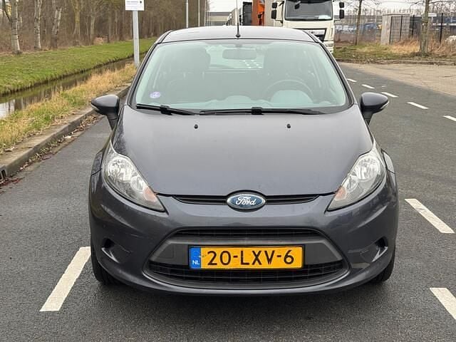Occasion Ford Fiesta Limited 60 PK (44 kW) 2010 Grijs Hatchback
