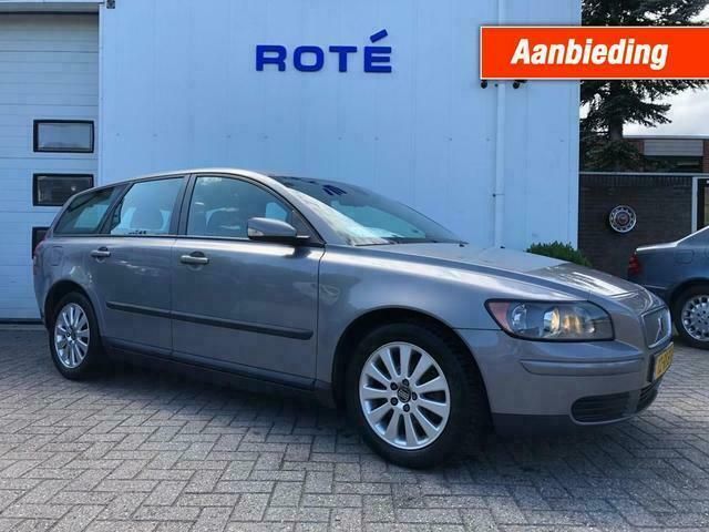 Grijs Gebruikt 2005 Volvo V50 Kinetic Stationwagen | € 1.890 - Afbeelding 1/4