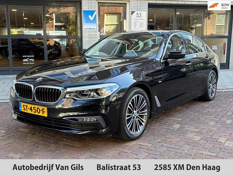 Zwart Gebruikt 2018 BMW 520 Executive Sedan | € 27.999 (Goede deal) - Afbeelding 1/4