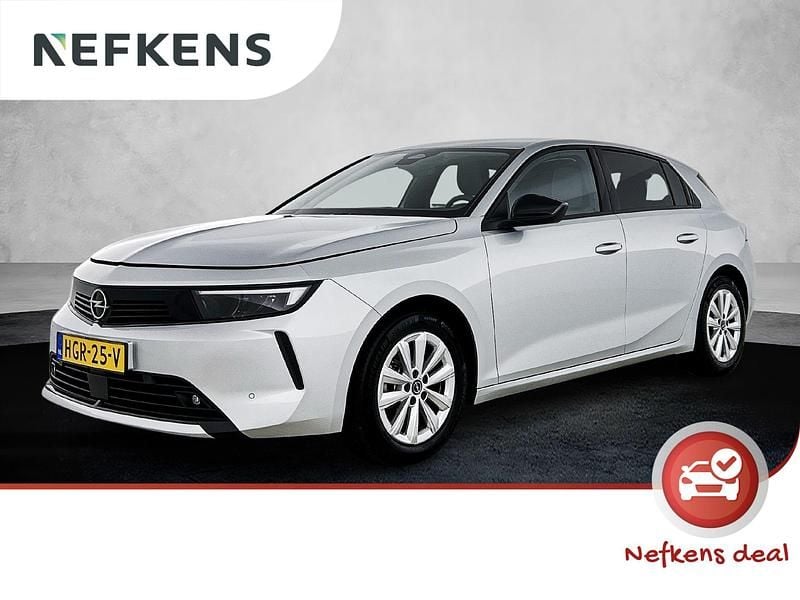 Grijs Gebruikt 2025 Opel Astra Business Edition Hatchback | € 25.925 (Goede deal) - Afbeelding 1/3