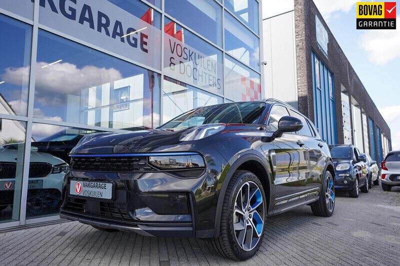 Zwart Gebruikt 2023 Lynk & Co 01 SUV | € 28.950 (Eerlijke prijs) - Afbeelding 1/4