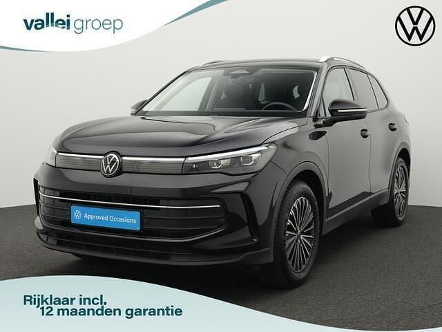 Zwart Gebruikt 2024 VW Tiguan Edition SUV | € 41.700 (Super prijs) - Afbeelding 1/4