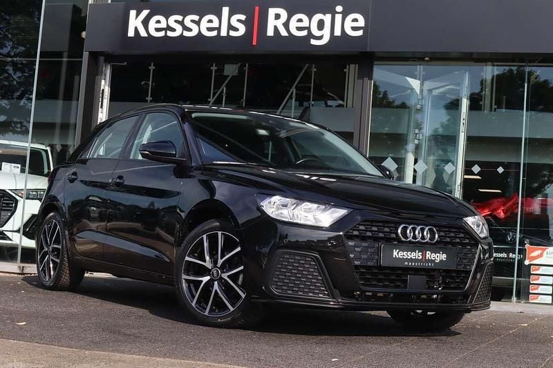 Zwart Gebruikt 2022 Audi A1 Sportback Hatchback | € 24.950 (Eerlijke prijs) - Afbeelding 1/4